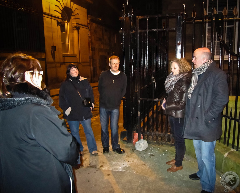 Outside The Café Royal on the Edinburgh Literary Pub Tour