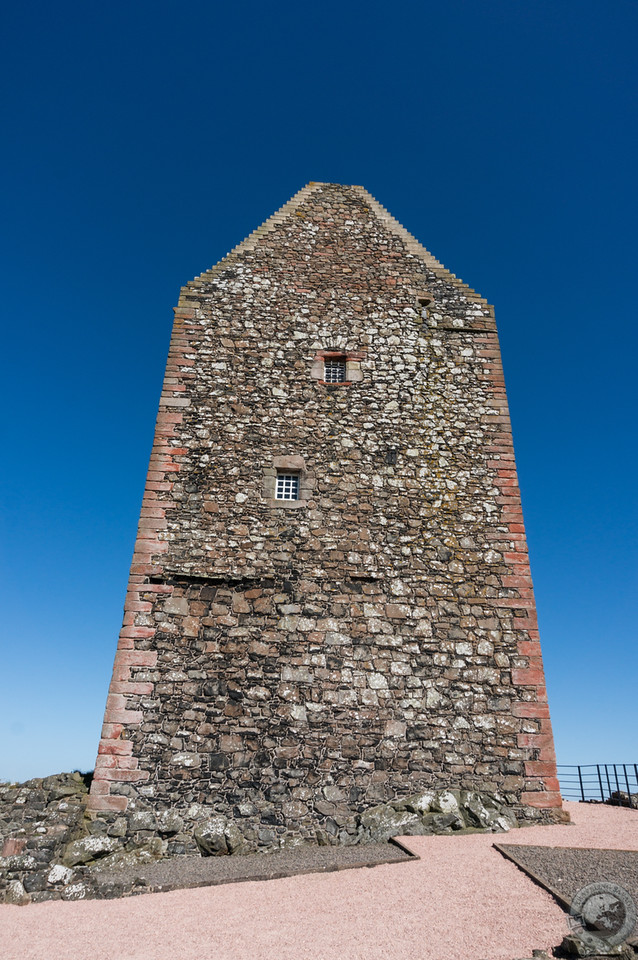The height of Smailholm Tower