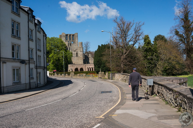 En route to Kelso, the abbey ahead