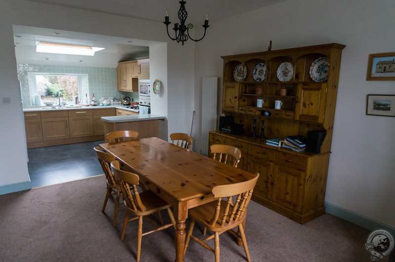 Sandcastle Cottage's dining room and kitchen
