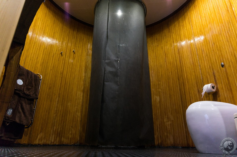 The fascinating enclosed bathroom