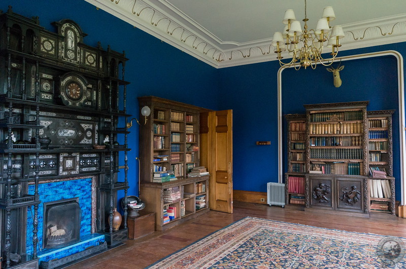 The blue library inside Cambo House