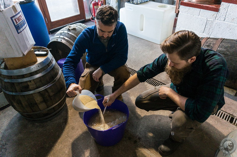 Hydrating the yeast