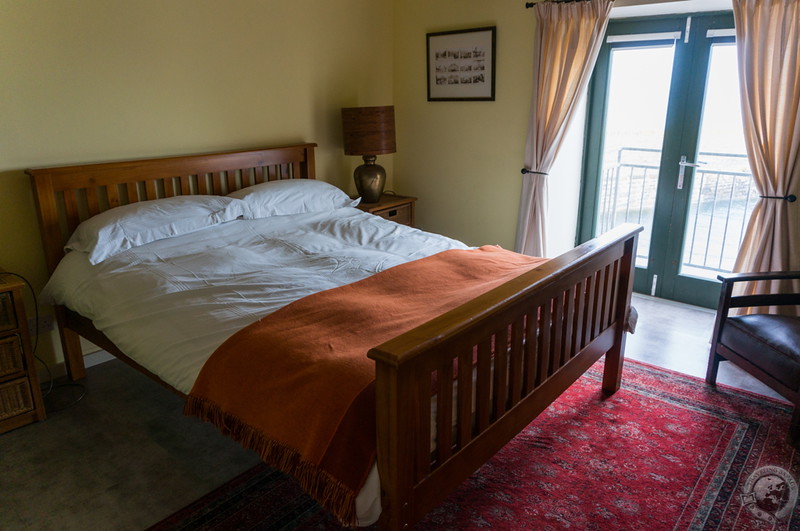 Second bedroom with balcony