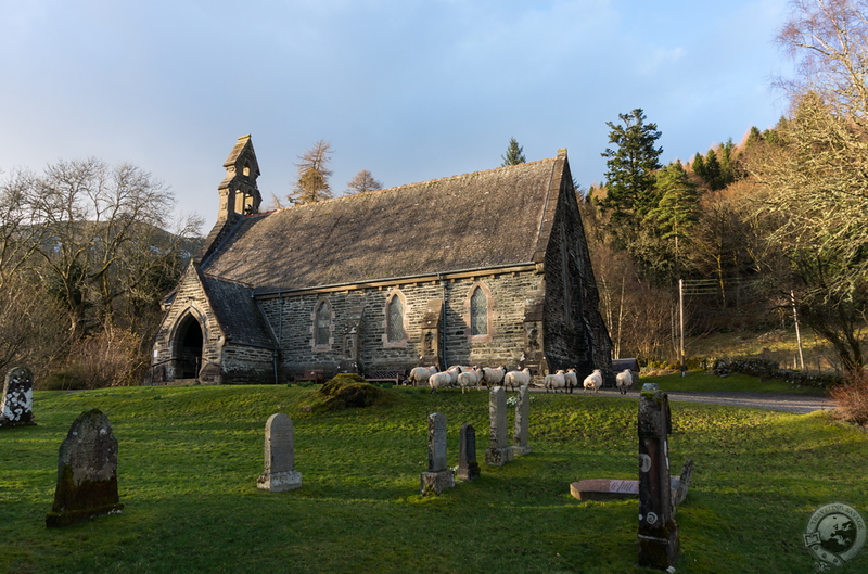 Balquhidder church with its parishioners